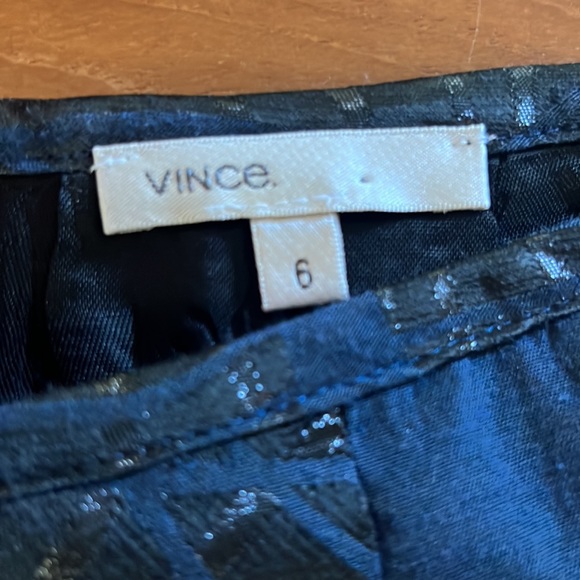 Vince Navy Blue Pleated Knee Length Skirt, Black Metallic Leaf Print, Size 6 - Picture 10 of 10